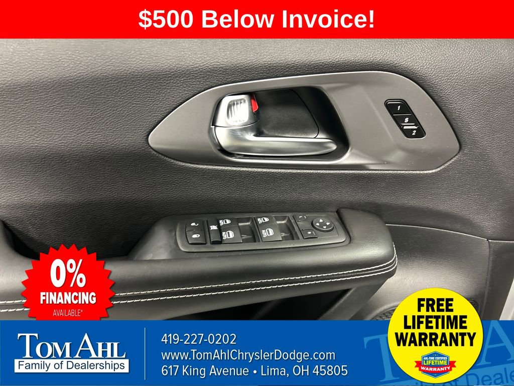 New 2026 Chrysler Pacifica Select image 12