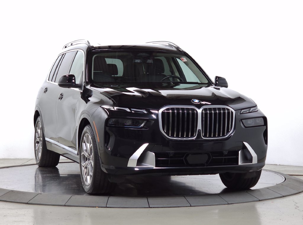 Used 2024 BMW X7 xDrive40i w/ Premium Package AWD/4WD image 1