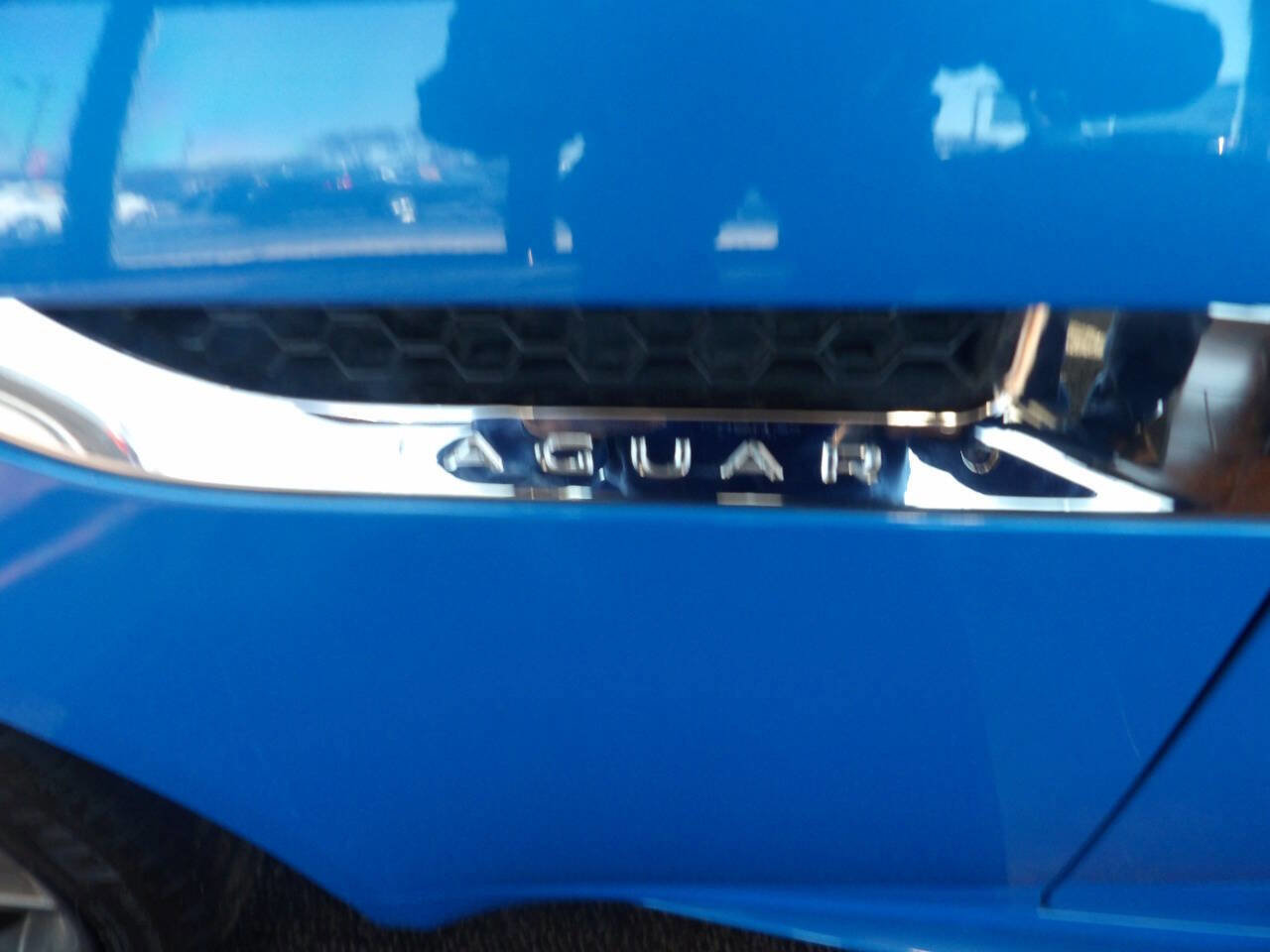 Used 2017 Jaguar F-TYPE S British Design Edition image 4