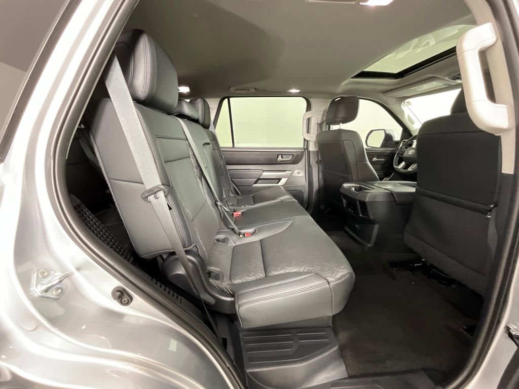 Used 2023 Toyota Sequoia SR5 w/ SR5 Premium Package AWD/4WD image 23