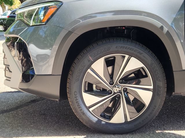 New 2026 Volkswagen Taos SE AWD/4WD image 9