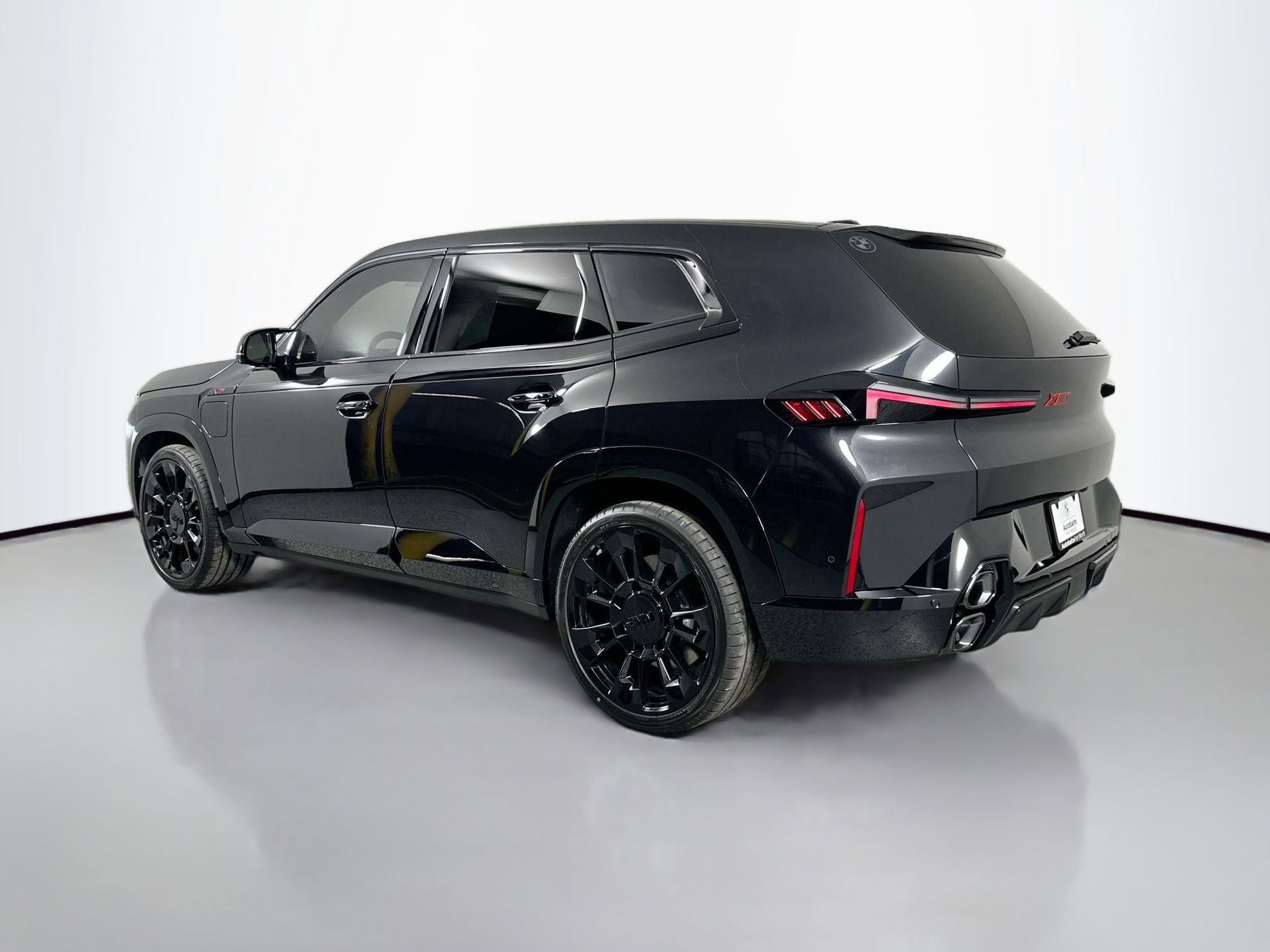 New 2026 BMW XM Label Red image 7