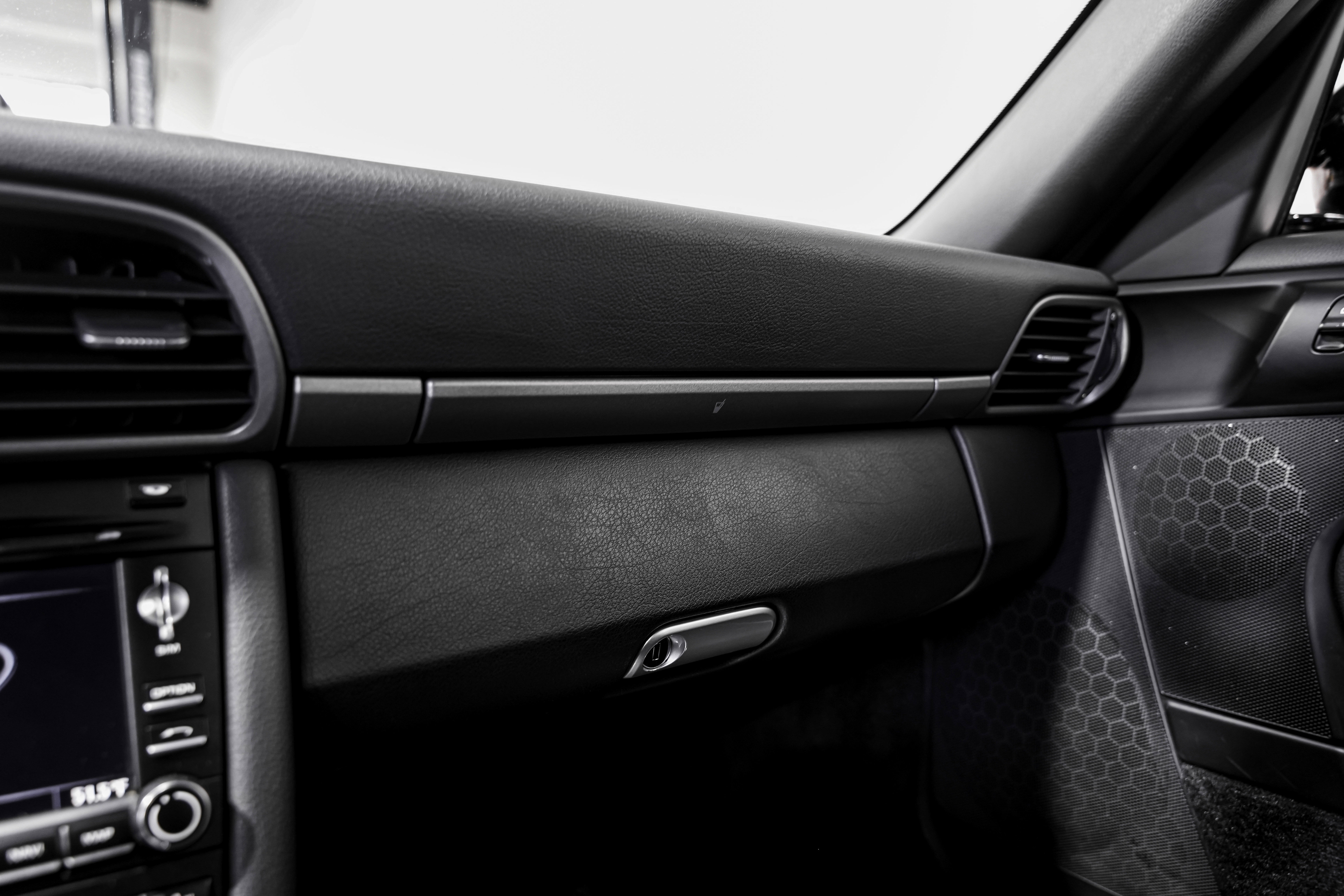 Used 2009 Porsche 911 Carrera image 15