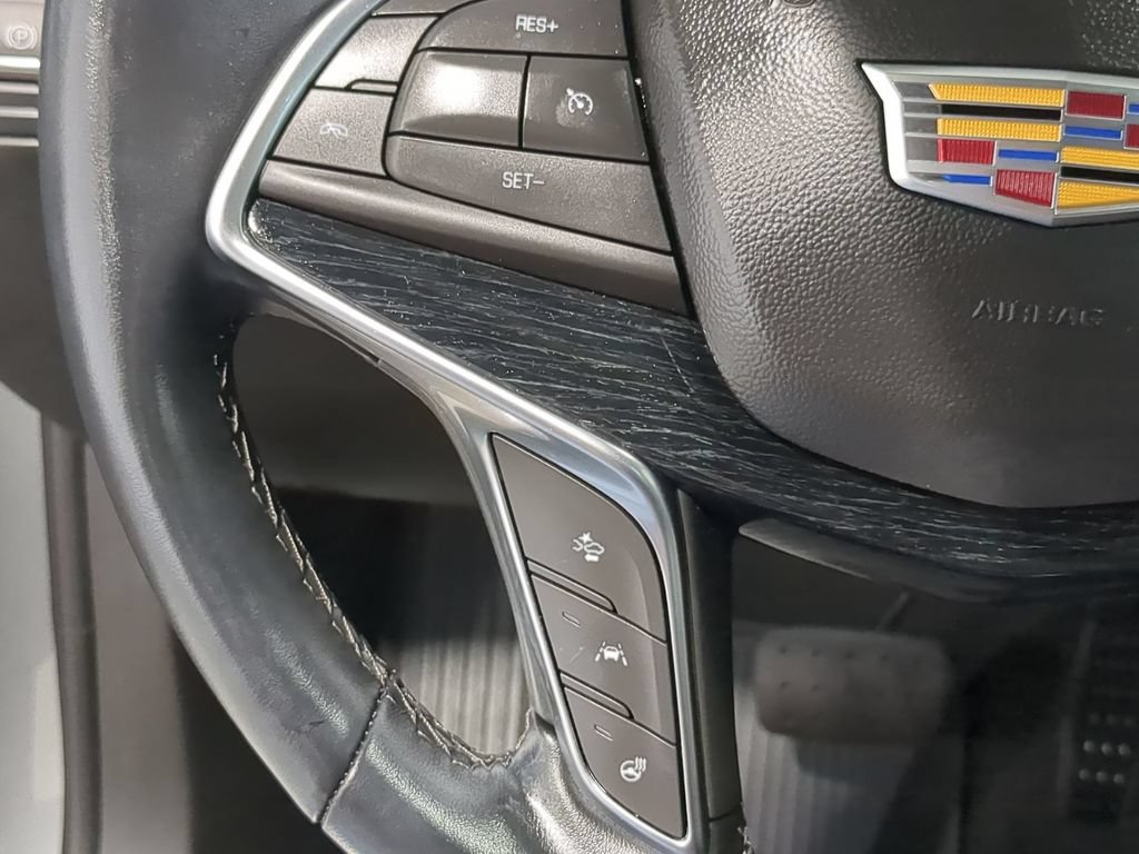 Used 2025 Cadillac XT5 Premium Luxury AWD/4WD image 29