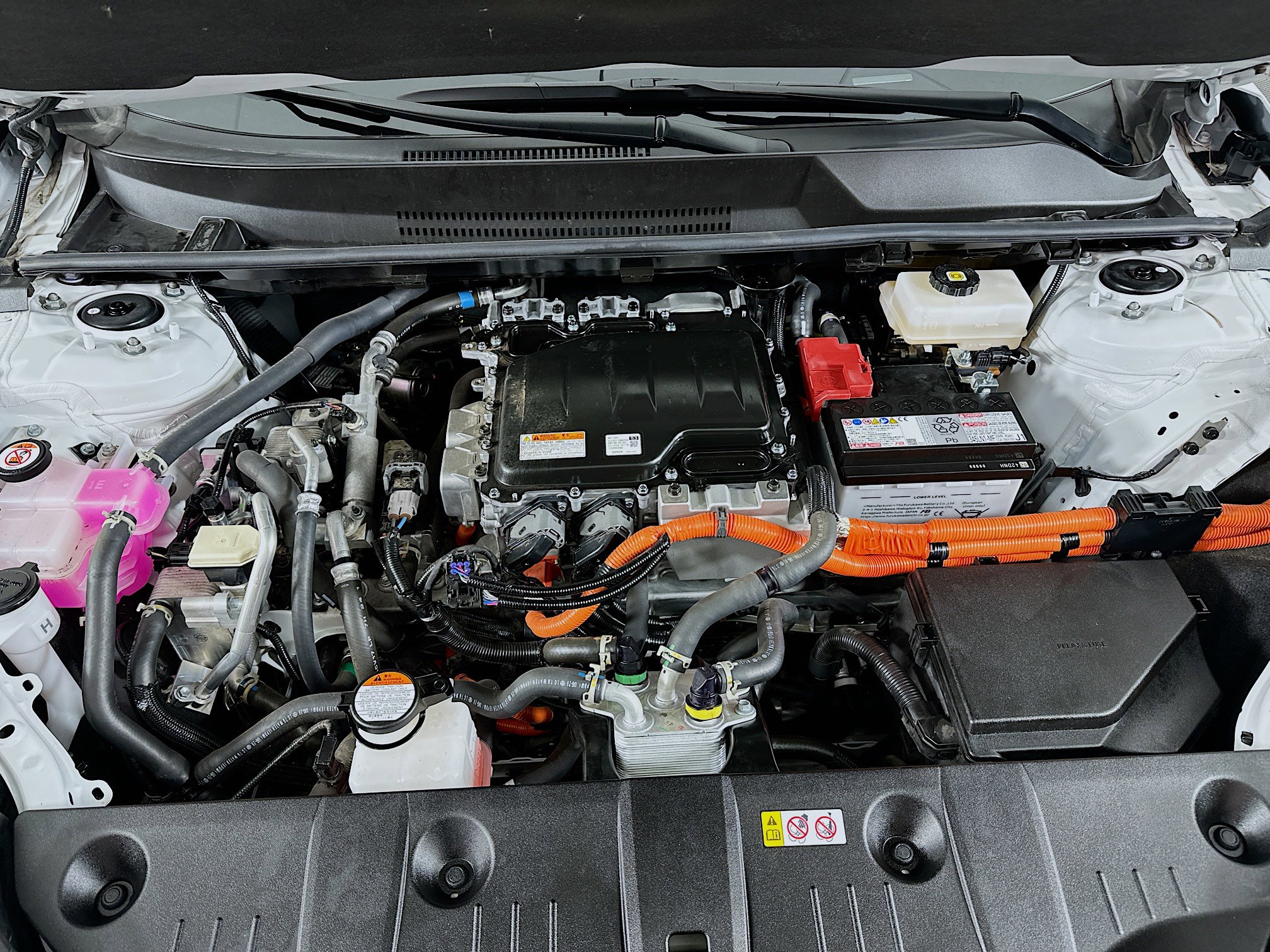 Used 2024 Toyota bZ4X XLE w/ Weather Package image 33