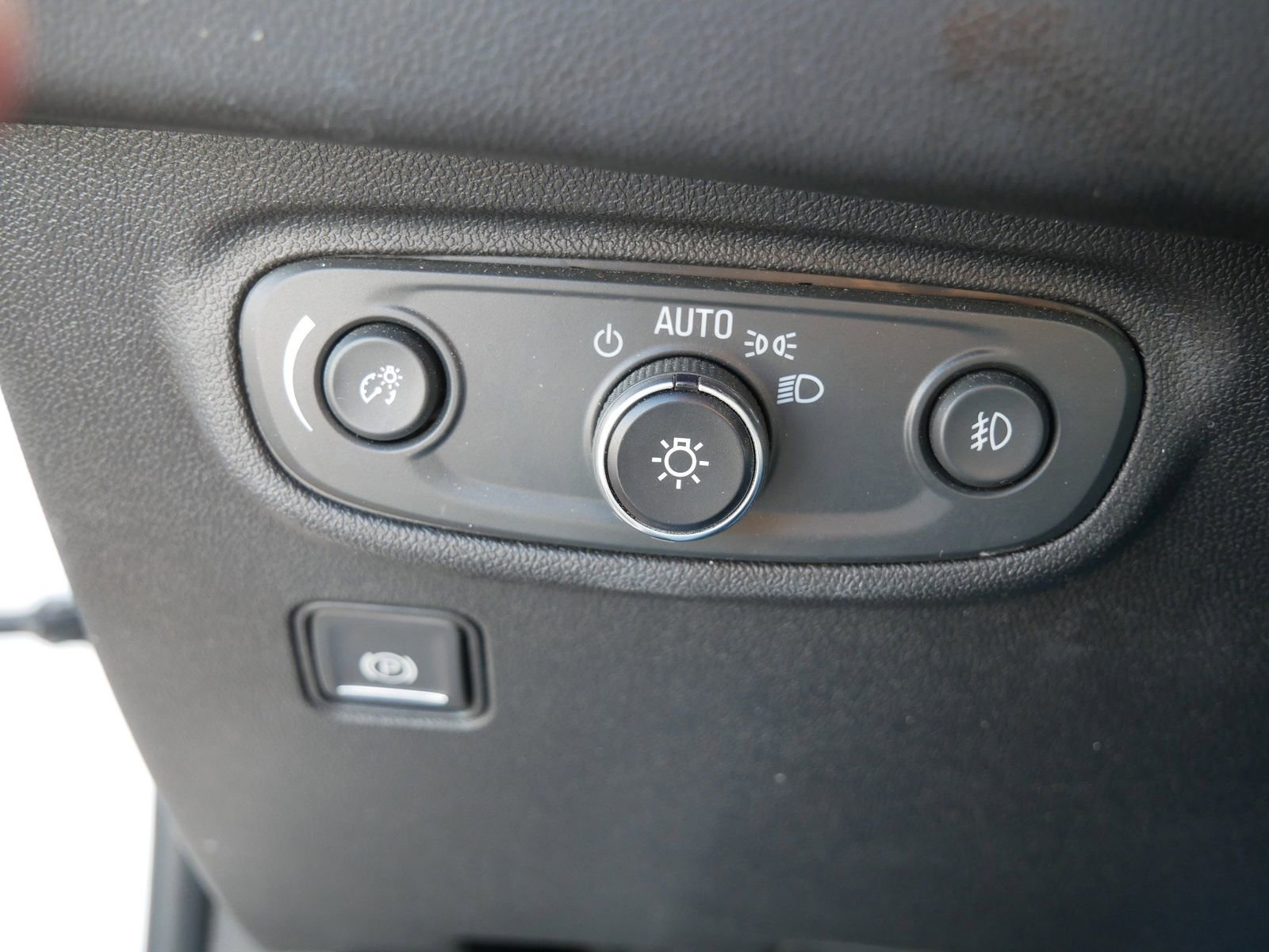 Used 2022 GMC Terrain AT4 w/ Infotainment Package II image 29