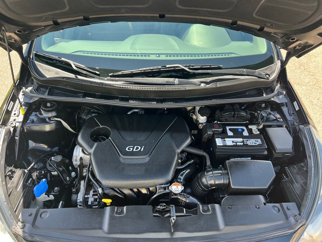 Used 2014 Hyundai Accent GS image 9