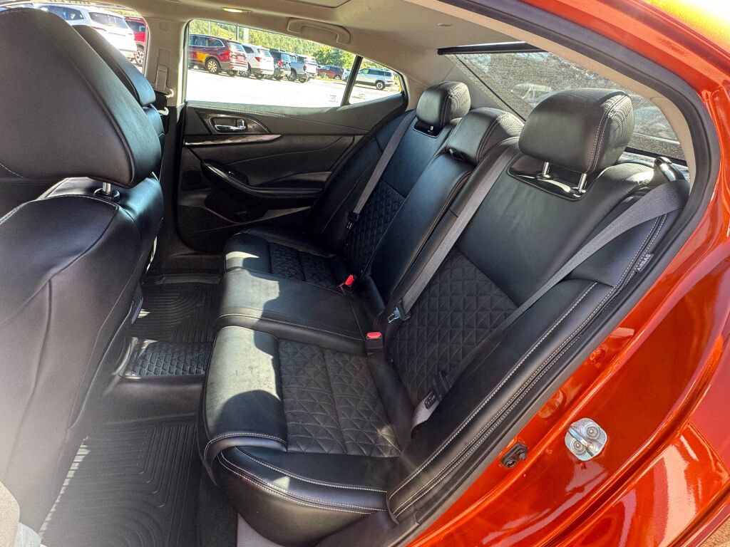 Used 2021 Nissan Maxima Platinum w/ Sport Mat Group FWD image 17
