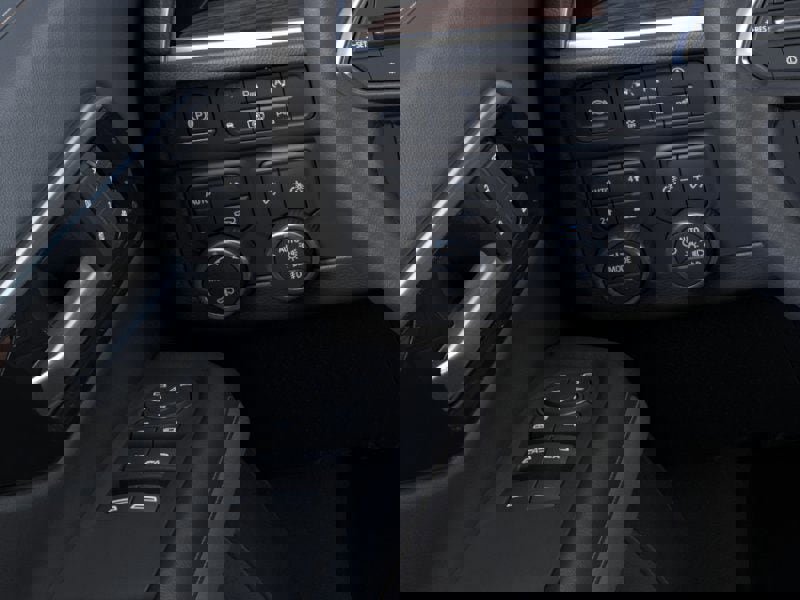 New 2026 Chevrolet Suburban Premier image 22