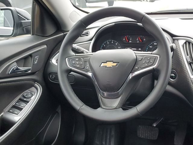 Used 2023 Chevrolet Malibu RS FWD image 26