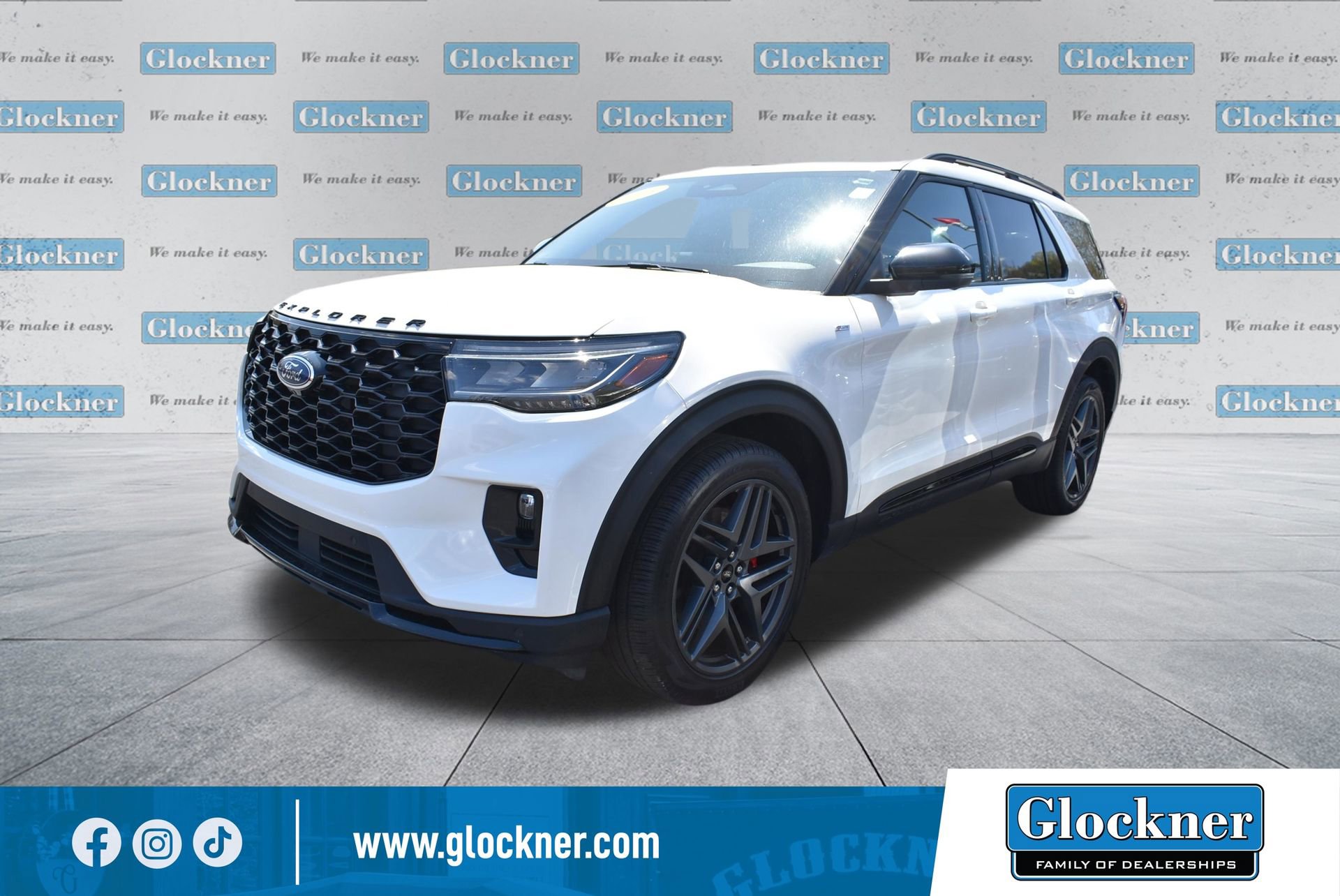 Used 2025 Ford Explorer ST-Line w/ ST-Line Street Pack image 1