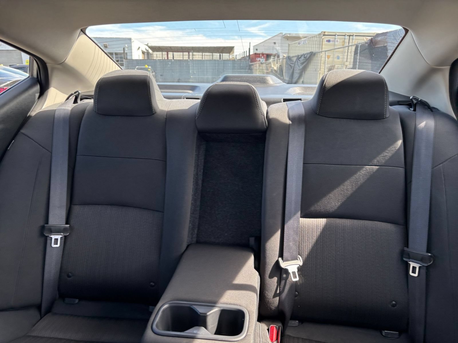 Used 2025 Nissan Altima 2.5 SV FWD image 39