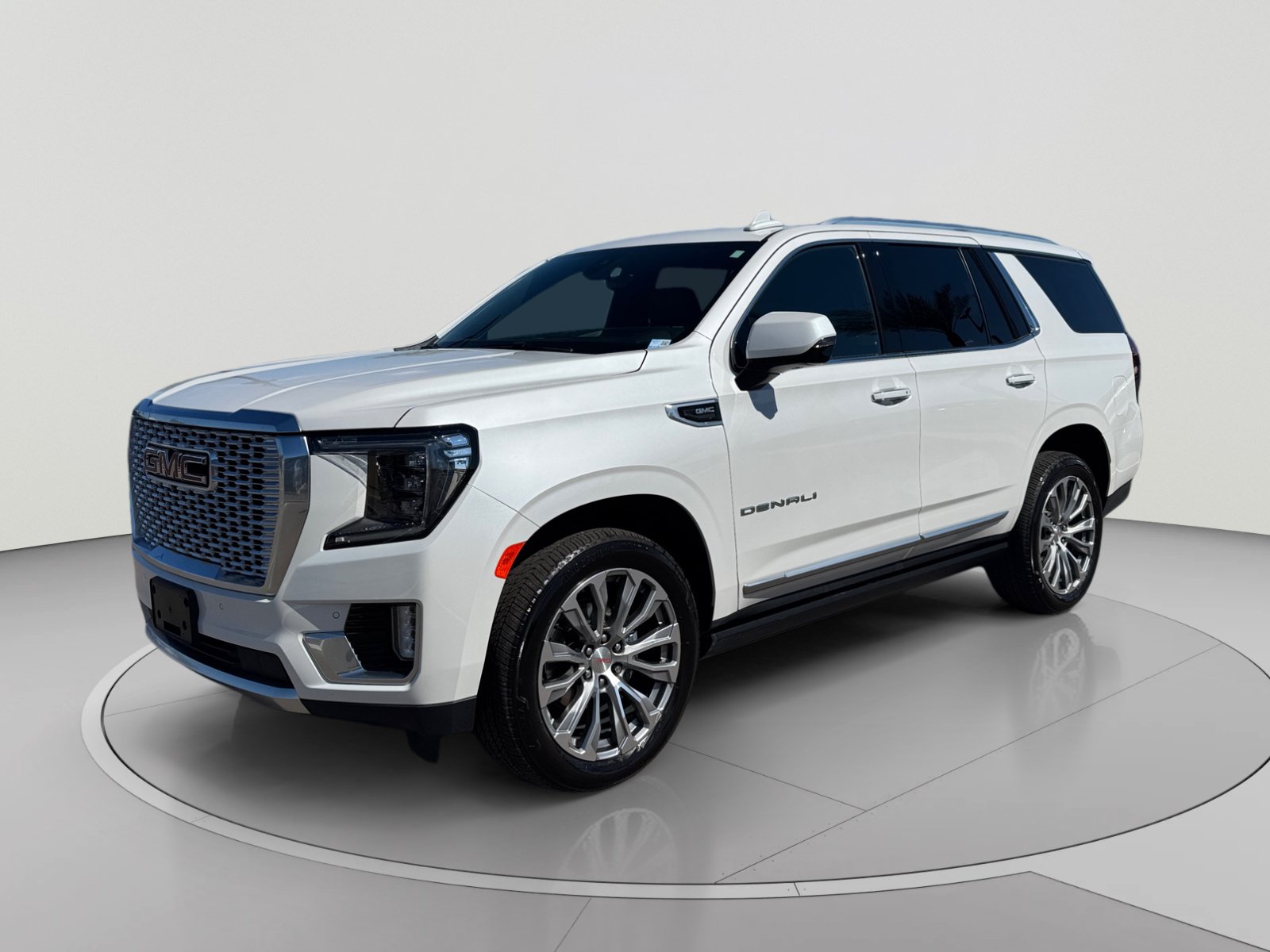Used 2021 GMC Yukon Denali w/ Denali Premium Package