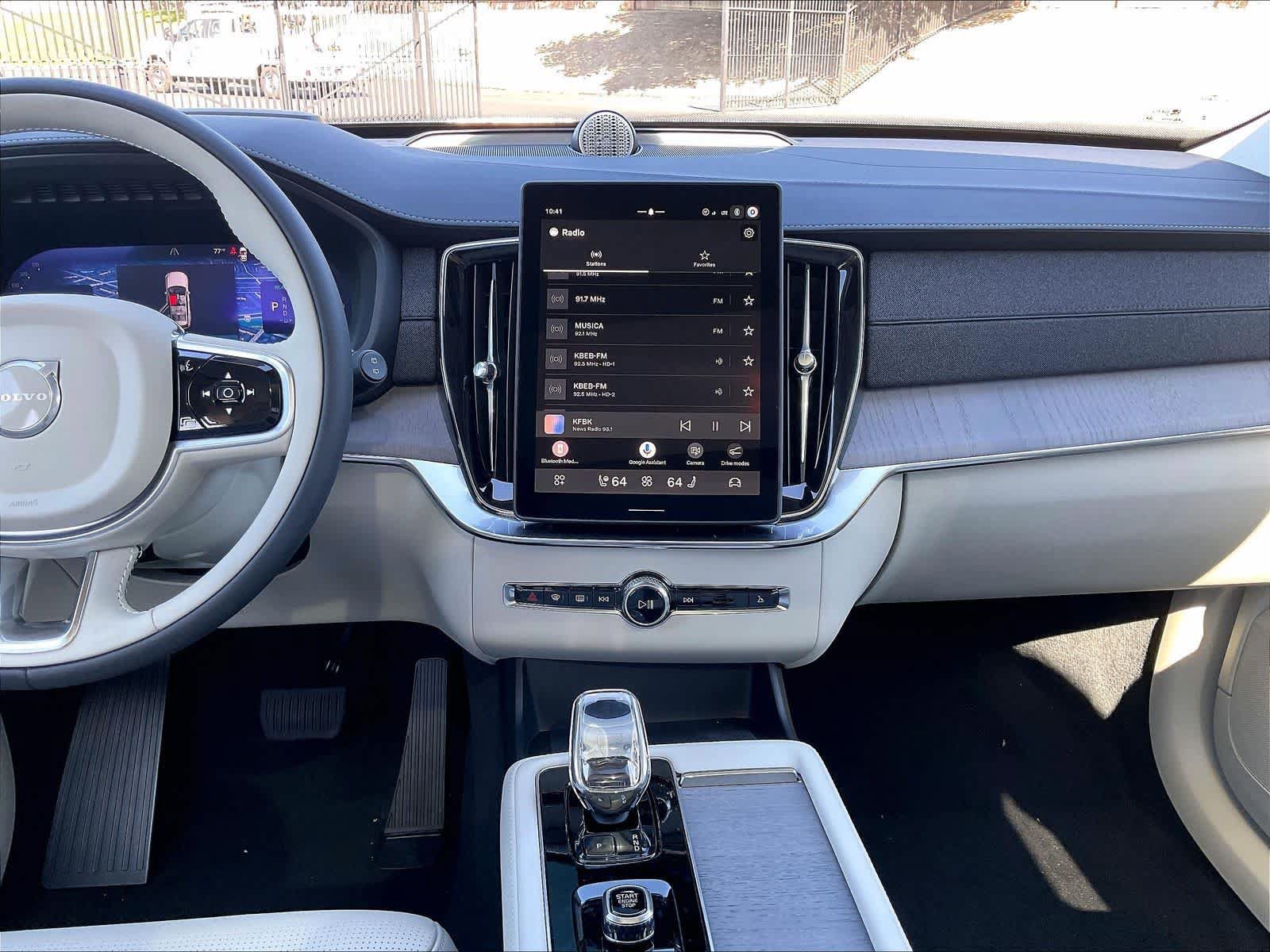 New 2027 Volvo XC90 T8 Ultra AWD/4WD image 9