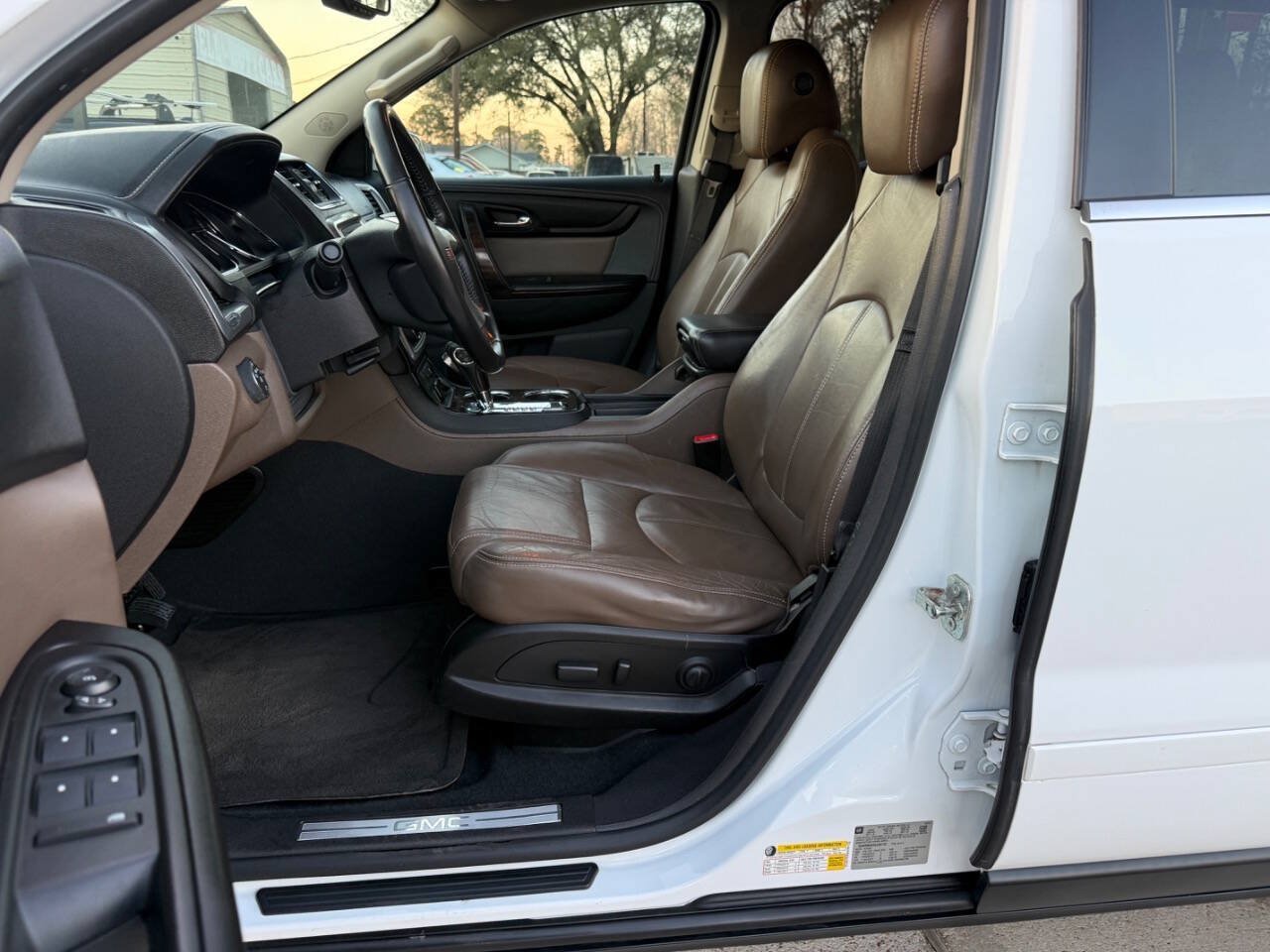 Used 2016 GMC Acadia SLT FWD image 13