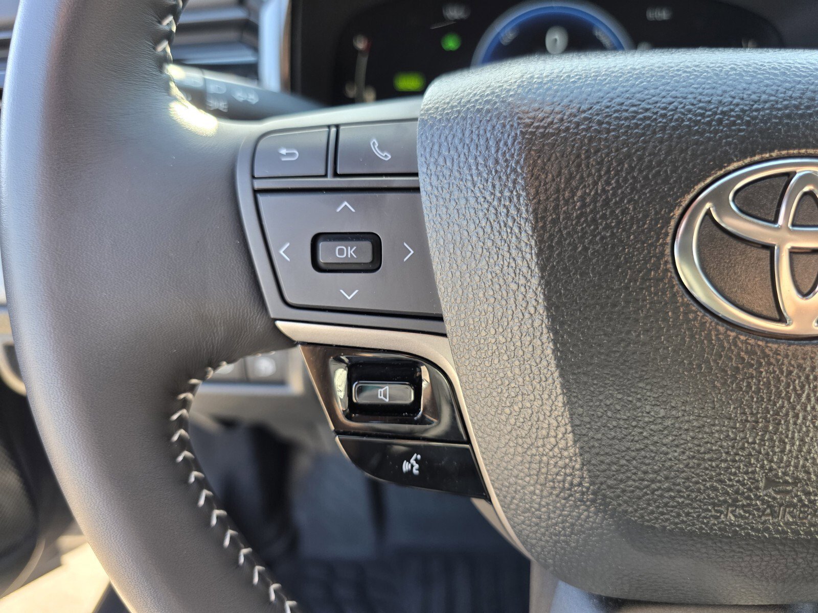 Certified 2025 Toyota Camry SE w/ Convenience Package AWD/4WD image 23