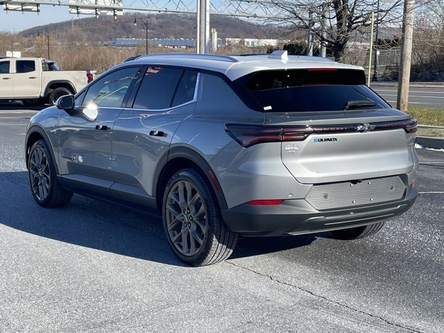 New 2026 Chevrolet Equinox EV LT w/ LPO, Tech Bronze Package image 5