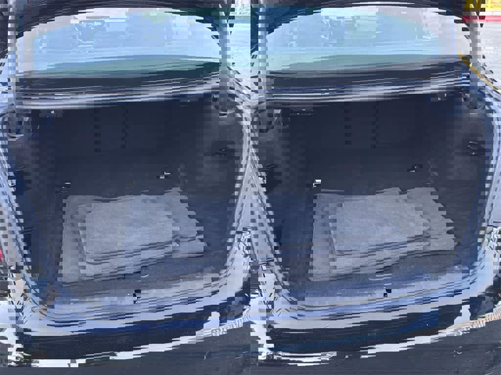 Used 2023 BMW 530e xDrive image 32