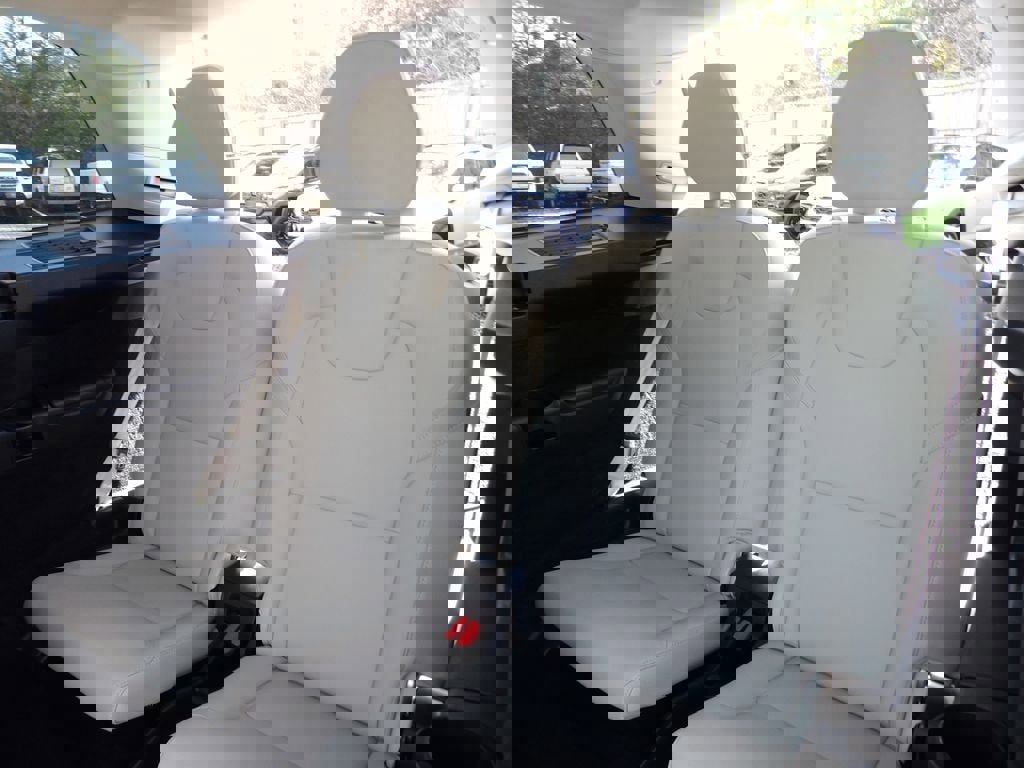 Certified 2024 Volvo XC90 B6 Plus w/ Protection Package Premier image 27