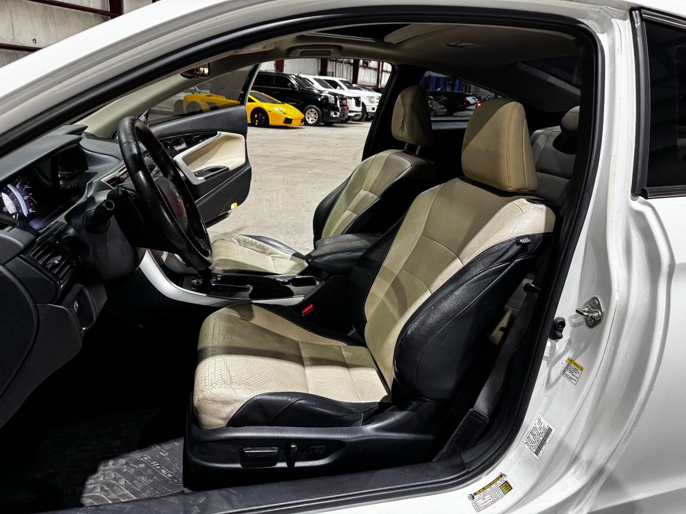 Used 2015 Honda Accord EX-L image 14