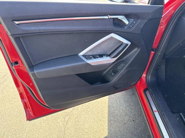 Used 2023 Audi Q3 2.0T Premium image 24