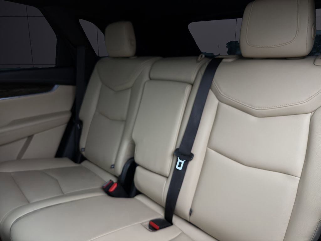 Used 2018 Cadillac XT5 FWD w/ LPO, Wheel Lock Package image 21