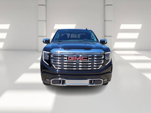 Used 2024 GMC Sierra 1500 Denali w/ Technology Package image 2