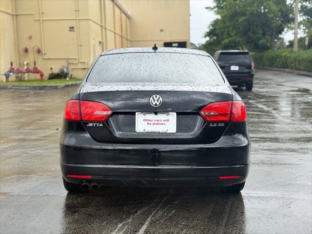 Used 2012 Volkswagen Jetta SE FWD image 6