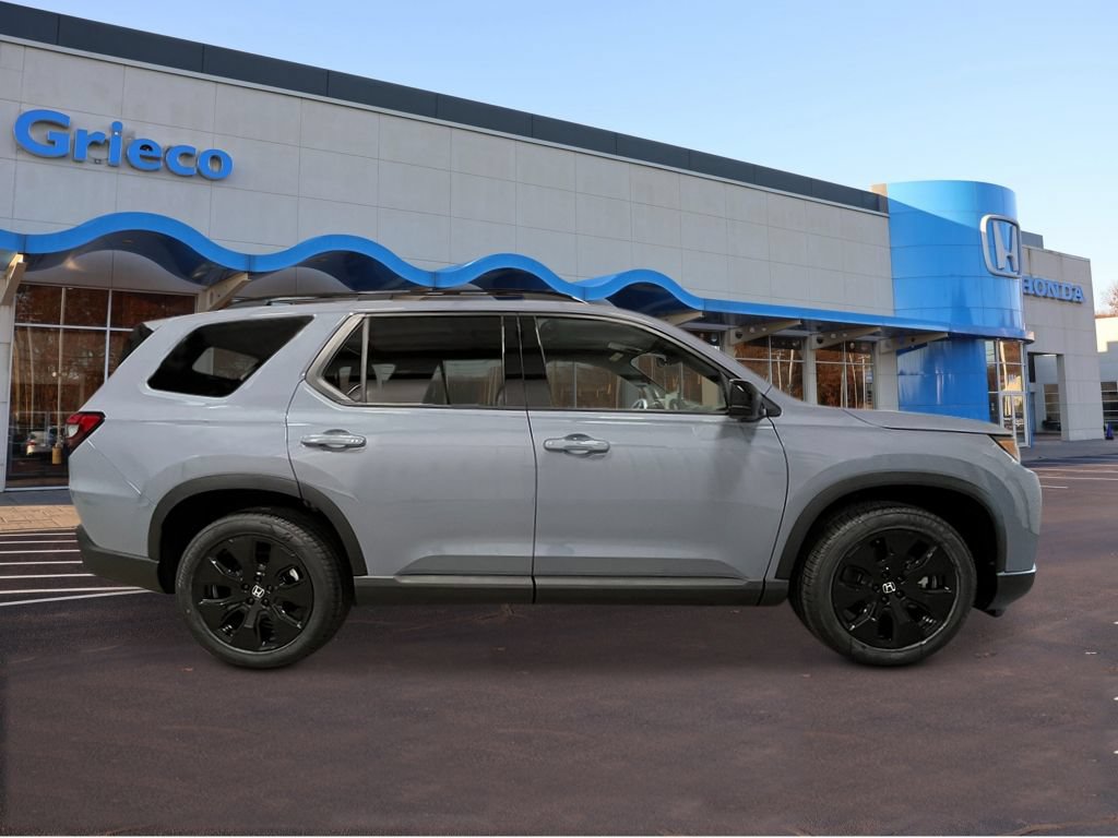New 2026 Honda Pilot Black Edition image 8