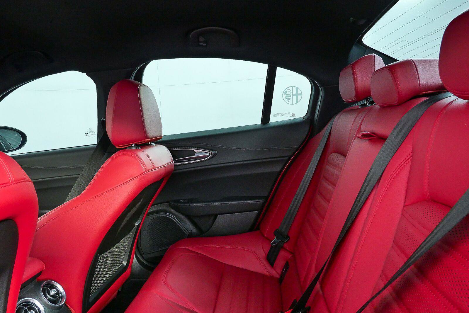 Used 2024 Alfa Romeo Giulia Quadrifoglio RWD image 18