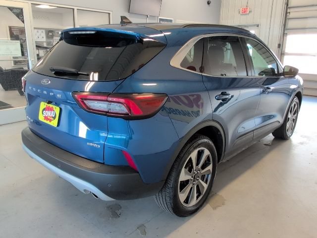 Certified 2023 Ford Escape Platinum AWD/4WD image 5