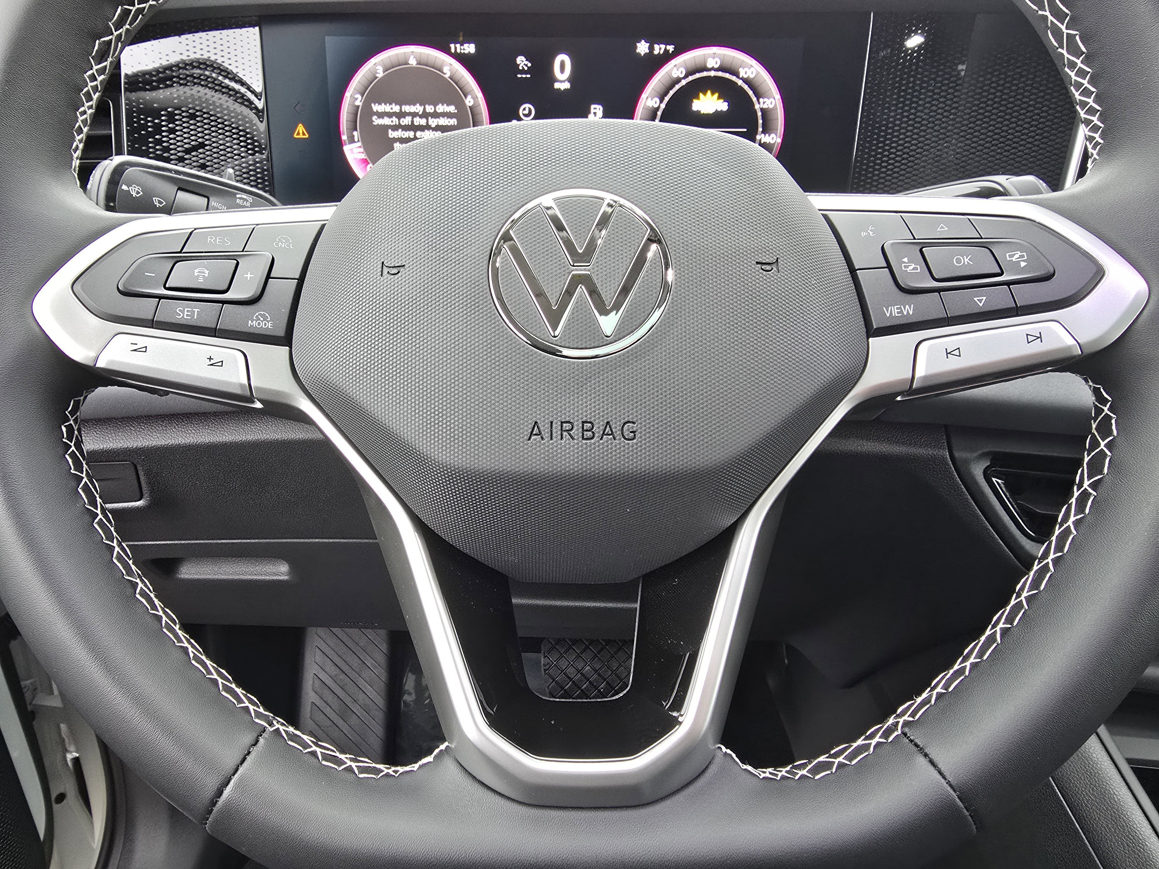 New 2026 Volkswagen Tiguan SE image 21