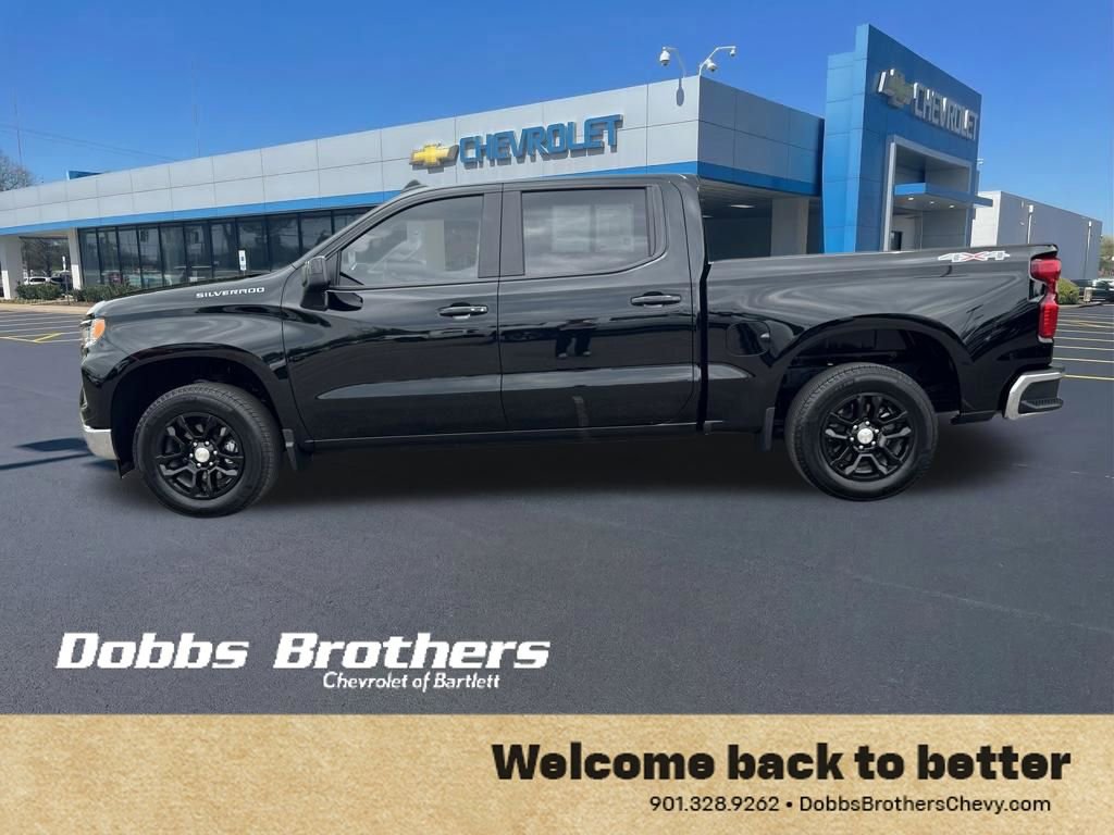 Used 2025 Chevrolet Silverado 1500 LT AWD/4WD image 4