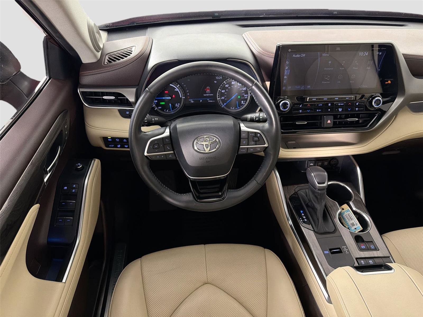 Used 2021 Toyota Highlander Limited image 23