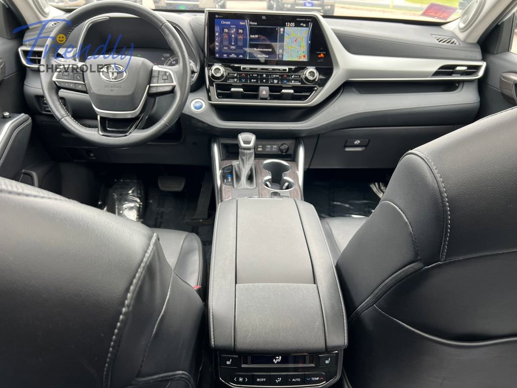 Used 2022 Toyota Highlander Platinum AWD/4WD image 24