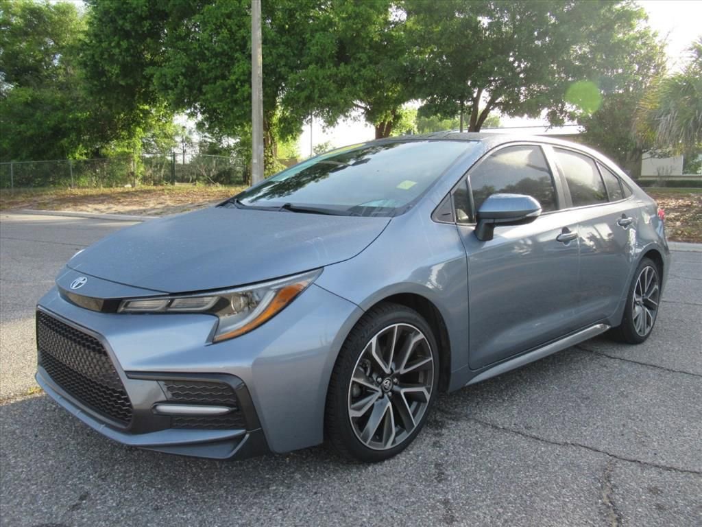 Used 2022 Toyota Corolla SE FWD image 3
