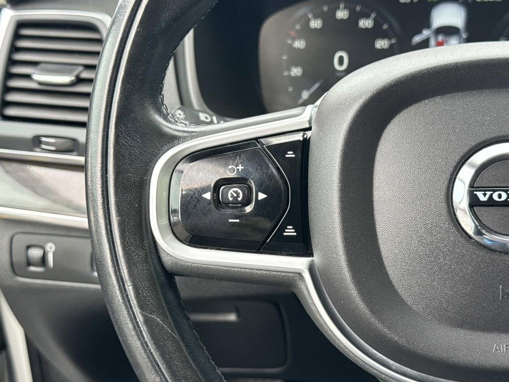Used 2019 Volvo XC90 T6 Momentum w/ Advanced Package image 10