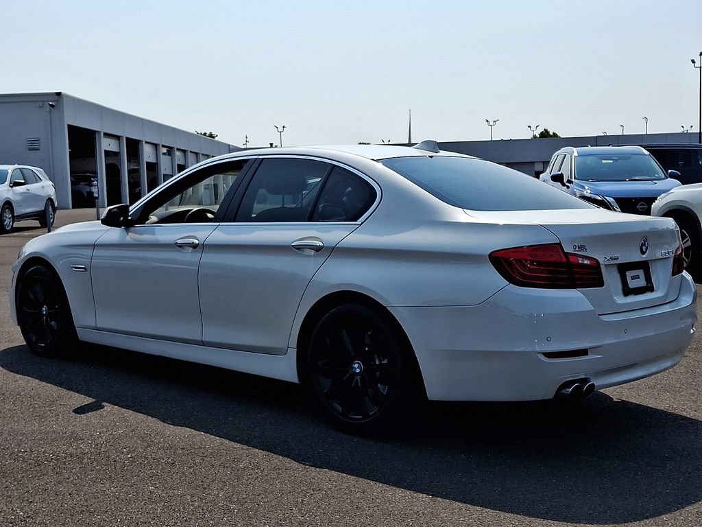 Used 2016 BMW 528i xDrive Sedan AWD/4WD image 4