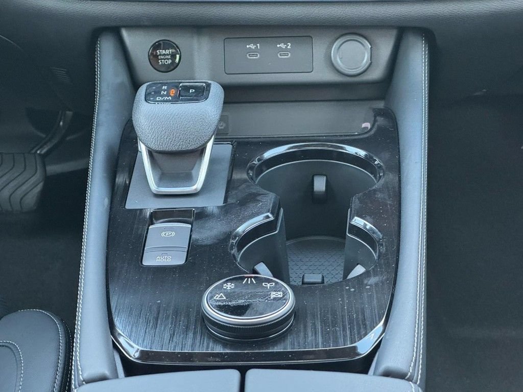 New 2026 Nissan Rogue Platinum AWD/4WD image 11