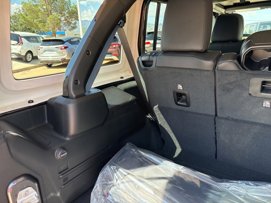 New 2025 Jeep Wrangler Unlimited Sahara image 47