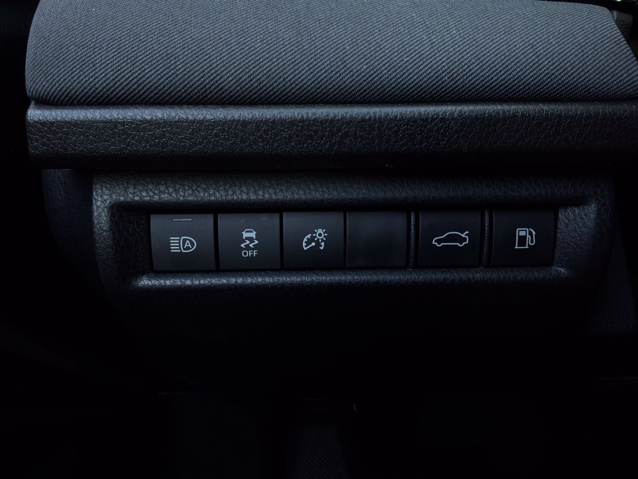 Used 2026 Toyota Camry LE FWD image 23