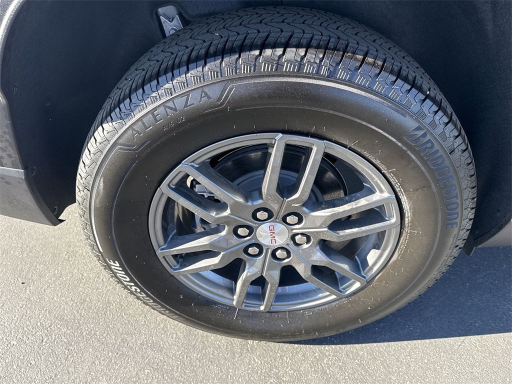 New 2025 GMC Acadia Elevation image 39