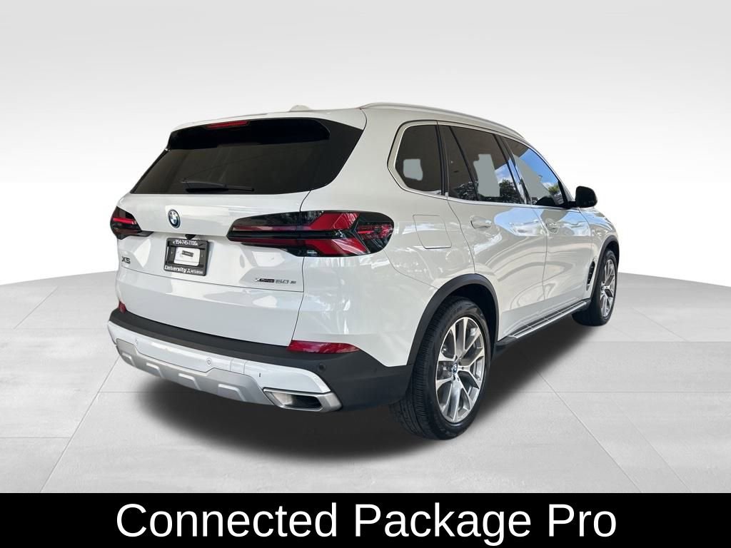 Used 2025 BMW X5 xDrive50e image 4