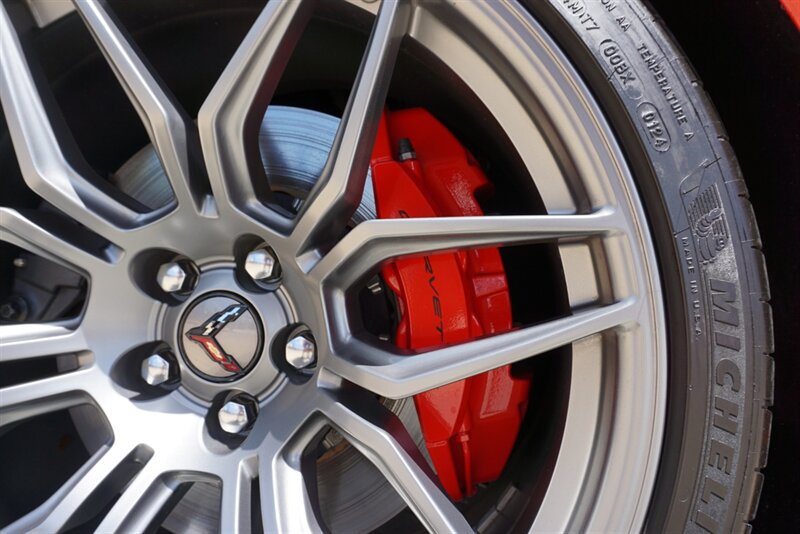 Used 2024 Chevrolet Corvette Z06 w/ Stealth Interior Trim Package RWD image 33