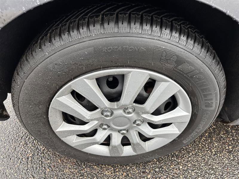 Used 2010 Volkswagen Golf 2-Door image 27