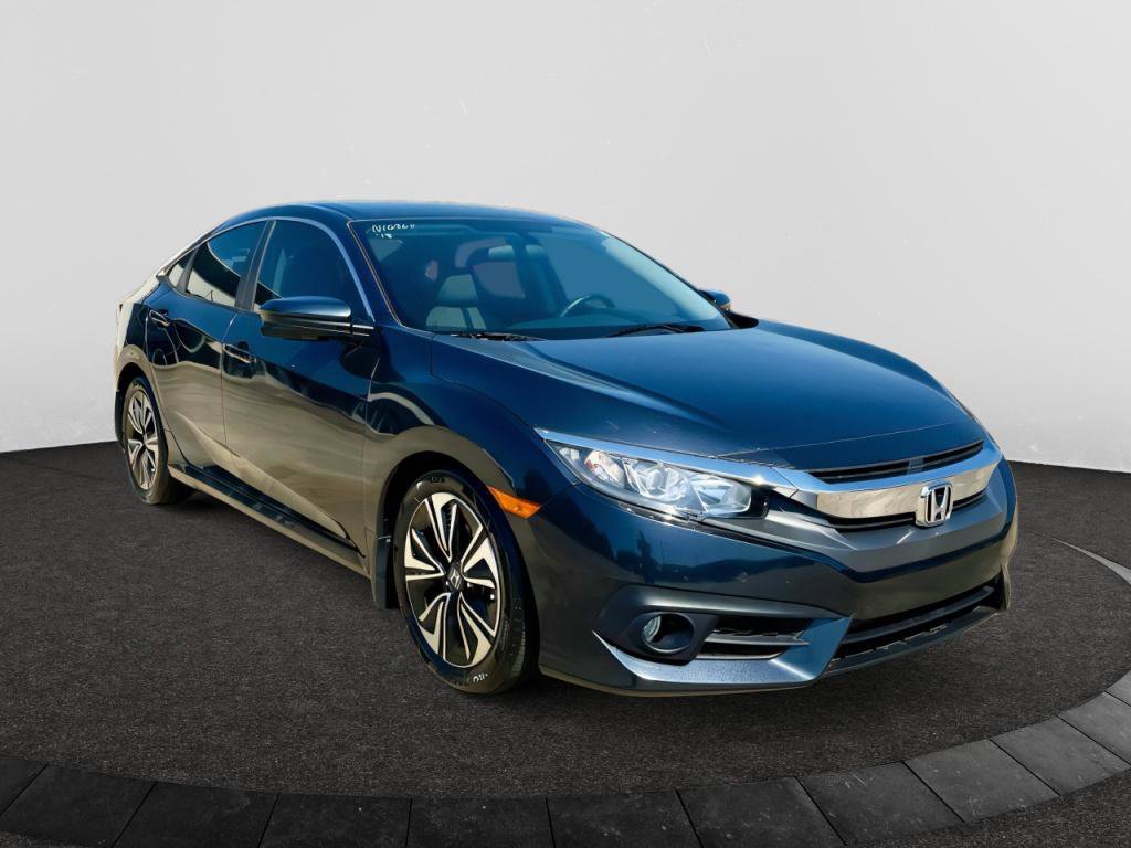 Used 2018 Honda Civic EX-T image 2
