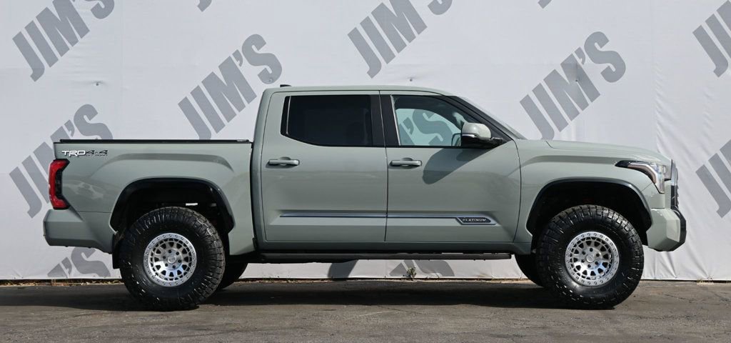 Used 2025 Toyota Tundra Platinum w/ TRD Off-Road Package AWD/4WD image 4