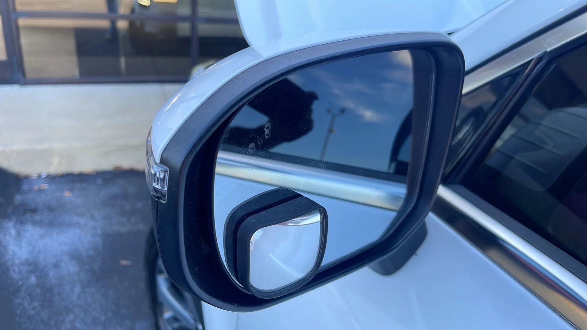 Used 2020 Kia Telluride S w/ S 8 Passenger Seating Package image 30