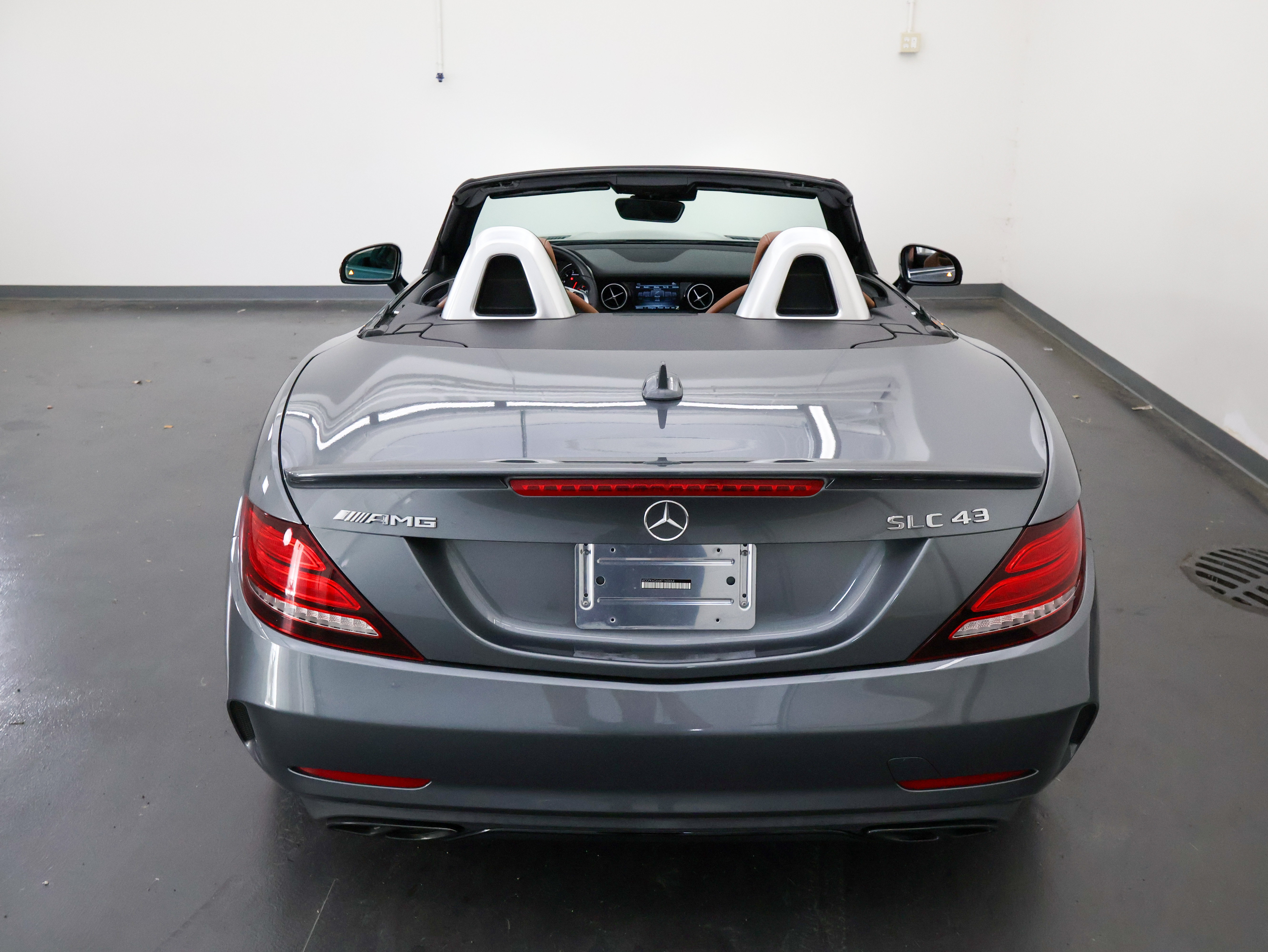 Used 2019 Mercedes-Benz SLC 43 AMG image 11