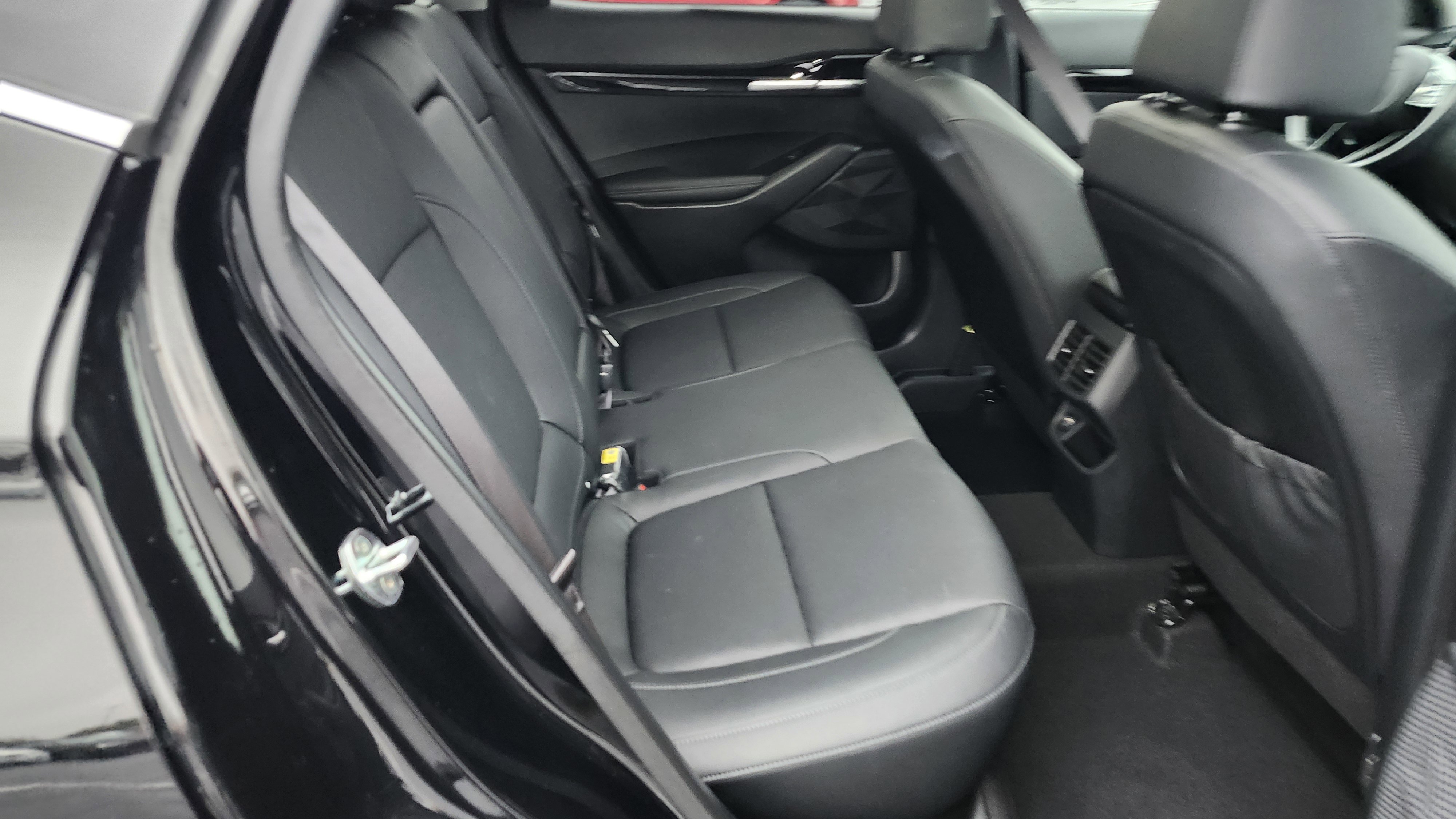 Used 2023 Kia Seltos EX image 13